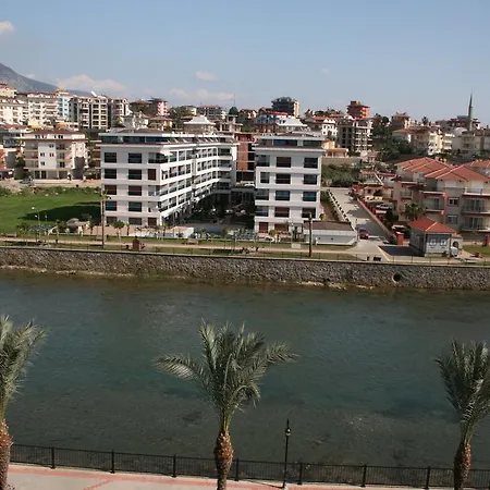 Riverside 아파트 알란야